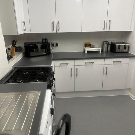 Appartamento ˈpesfəl Londra Esterno foto